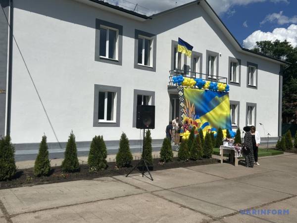 «Привезу з собою частинку дому» 25