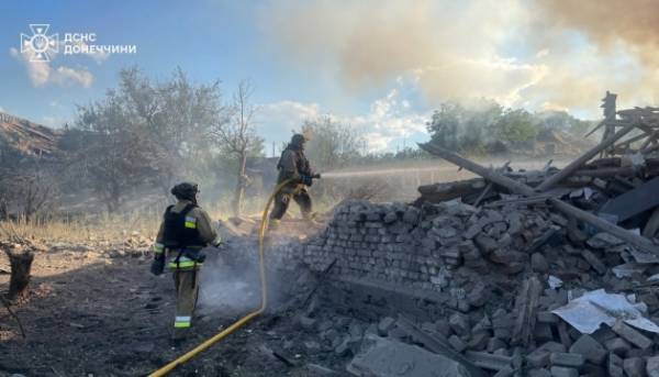 У Краматорську цивільна особа дістала поранення внаслідок російських обстрілів, пошкоджено будівлі. 2 У Краматорську цивільна особа дістала поранення внаслідок російських обстрілів, пошкоджено будівлі. 2