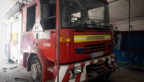 На Сумщині російські війська атакували пожежну машину та відкрили вогонь по рятувальниках ДСНС. 2 На Сумщині російські війська атакували пожежну машину та відкрили вогонь по рятувальниках ДСНС. 2
