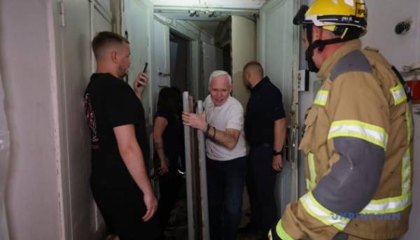 Вогонь у харківському музеї загасили, шість осіб зазнали поранень внаслідок нападу РФ. 20