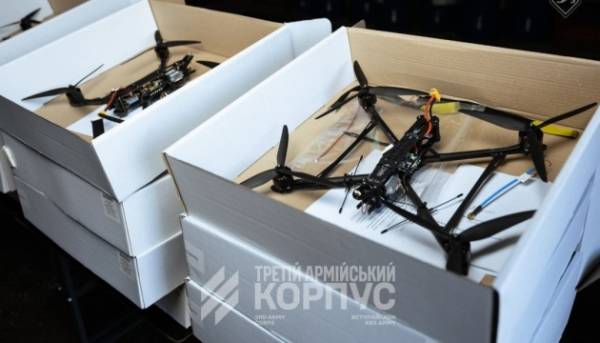 Луганщина надала військовій частині дрони «Генерал Черешня» вартістю 30 мільйонів гривень 7 Луганщина надала військовій частині дрони «Генерал Черешня» вартістю 30 мільйонів гривень 7