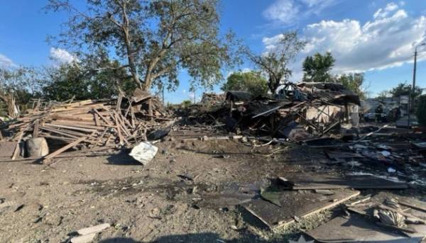Правоохоронці оприлюднили деталі ракетного удару російських військ по Запоріжжю, внаслідок якого загинули п'ять осіб. 2 Правоохоронці оприлюднили деталі ракетного удару російських військ по Запоріжжю, внаслідок якого загинули п'ять осіб. 2