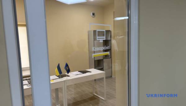 У Чернівцях з'явилося соціальне житло для тих, хто виїхав з Маріуполя. 18