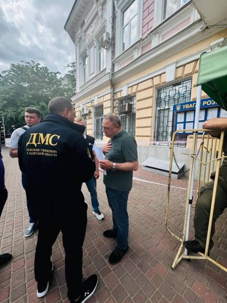 Заборона на проживання в Україні для громадянина Туреччини, який спричинив побиття жінки в Одесі. 5 Заборона на проживання в Україні для громадянина Туреччини, який спричинив побиття жінки в Одесі. 5