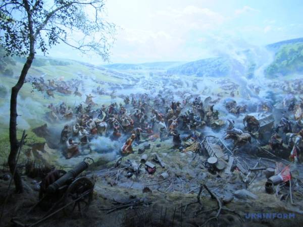 Старовинний Корсунь сумує: немає з ким журбу розділити. 37